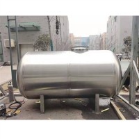 遂平鴻謙304臥式無菌水箱民用供水臥式衛(wèi)生級(jí)儲(chǔ)水箱質(zhì)量超群